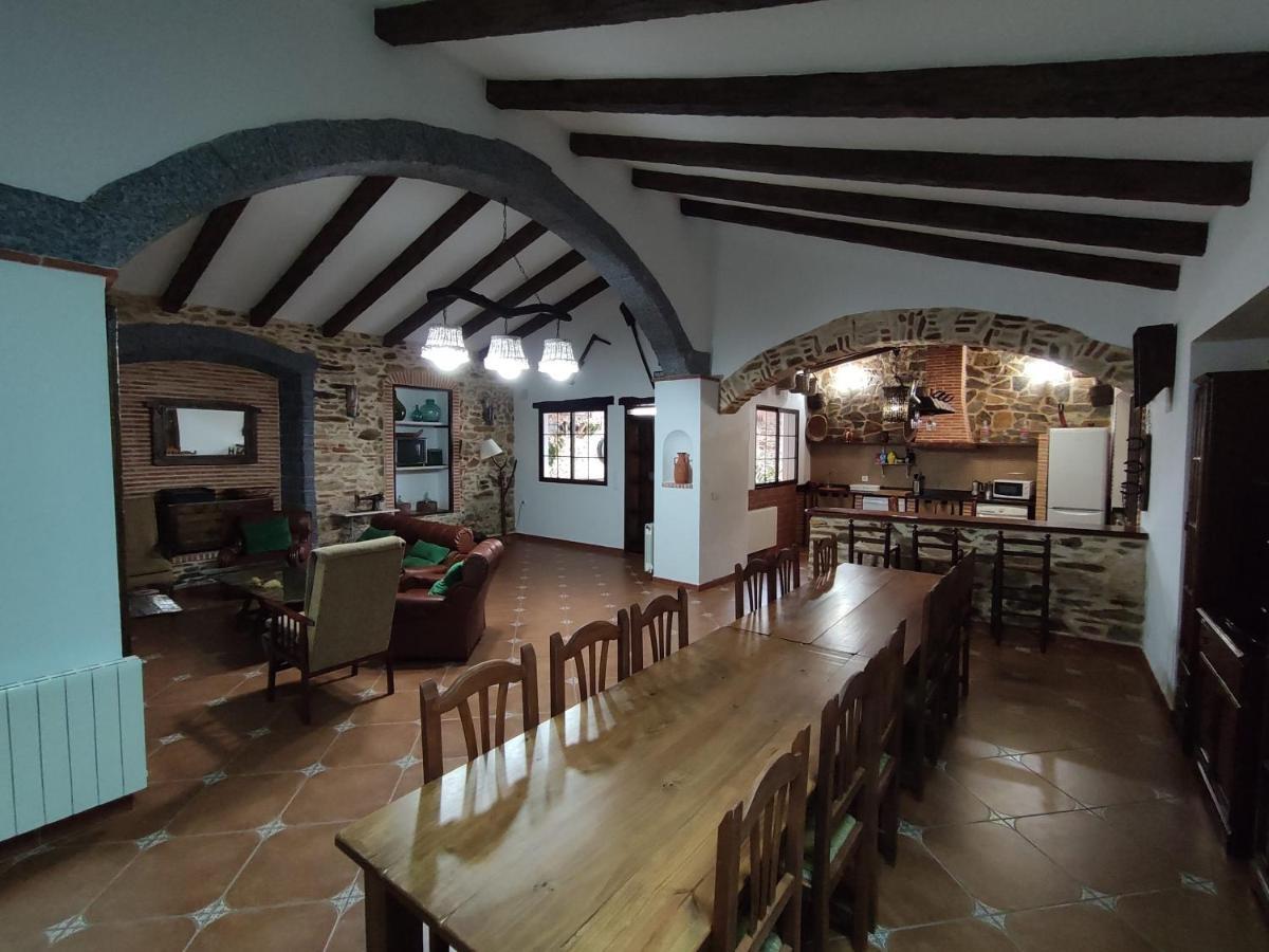 Casa Rural La Carriona Segura de León Εξωτερικό φωτογραφία